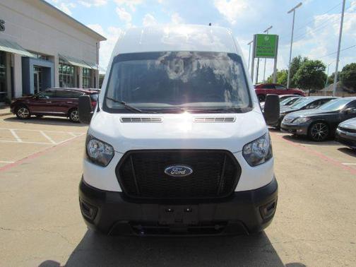 2022 Ford Transit-250 Base