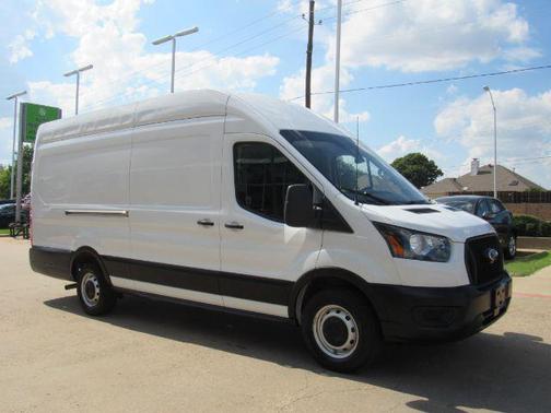 2022 Ford Transit-250 Base