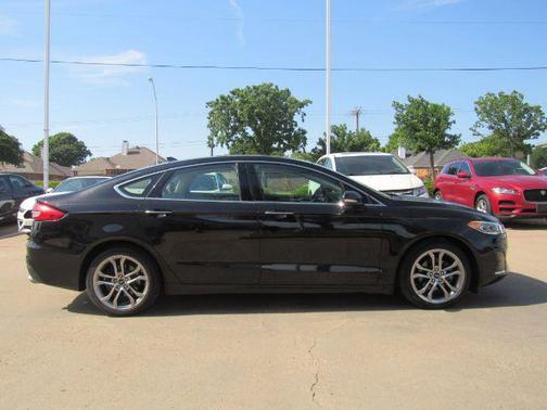 2019 Ford Fusion SEL
