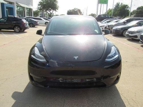 2022 Tesla Model Y Long Range Dual Motor All-Wheel Drive