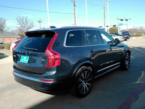 2025 Volvo XC90 B6 Plus 7-Seater