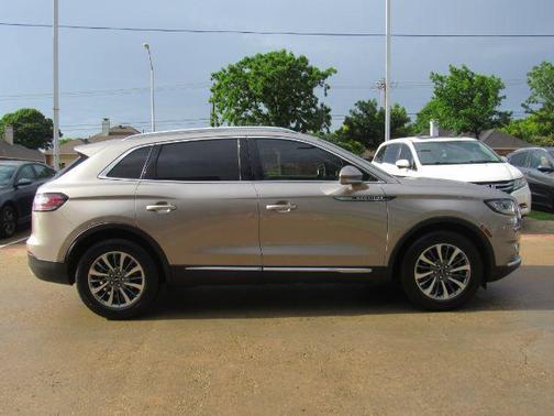 2021 Lincoln Nautilus Standard