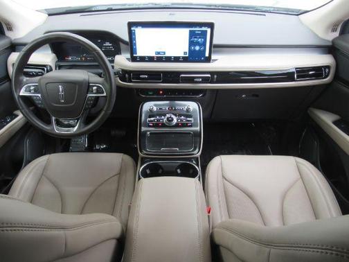 2021 Lincoln Nautilus Standard