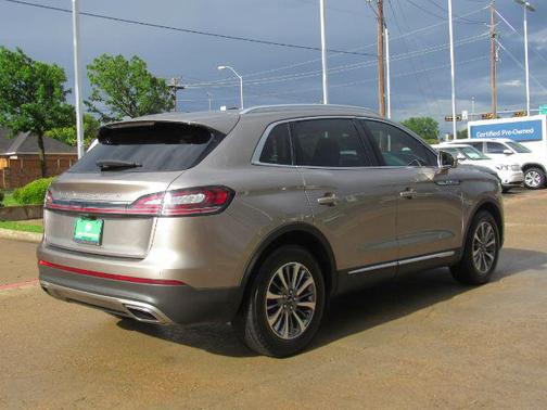 2021 Lincoln Nautilus Standard