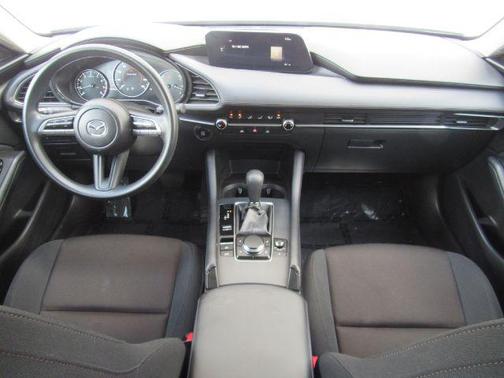2022 Mazda Mazda3 FWD