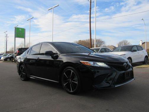 2020 Toyota Camry XSE