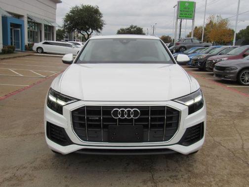 2022 Audi Q8 55 Premium