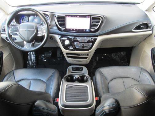 2021 Chrysler Pacifica Hybrid Touring L