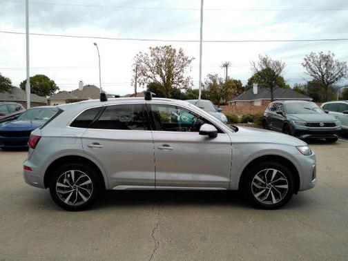 2024 Audi Q5 45 S line Premium
