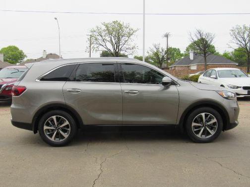 2019 Kia Sorento EX