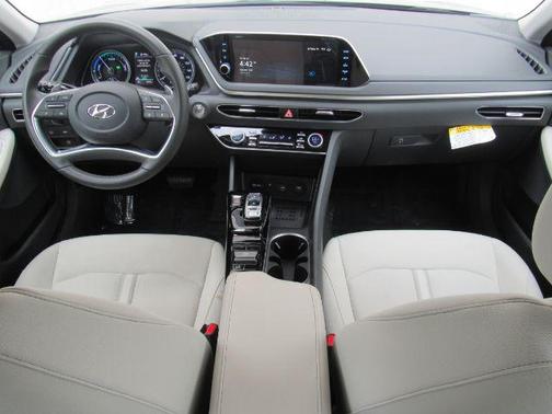 2023 Hyundai SONATA Hybrid SE