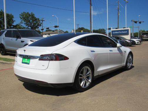 2016 Tesla Model S 70