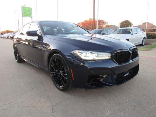 Tanzanite Blue II Metallic 2021 BMW M5 Base