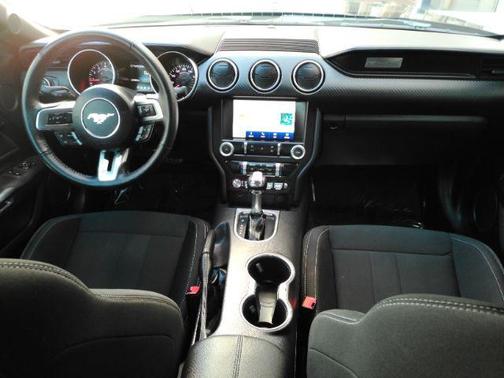 2022 Ford Mustang EcoBoost