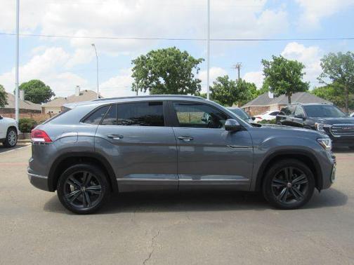 2020 Volkswagen Atlas Cross Sport 3.6L V6 SE w/Technology R-Line