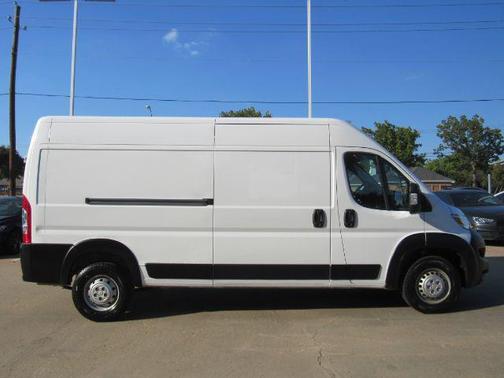 2025 RAM ProMaster 2500 Tradesman