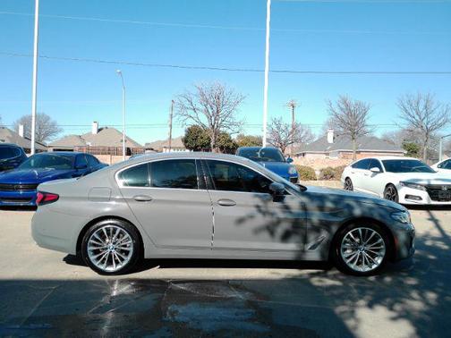 2021 BMW 530 530I