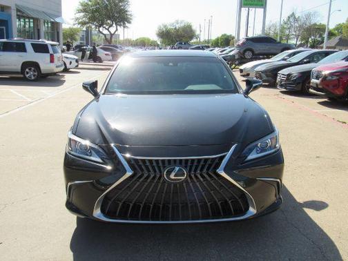 2022 Lexus ES 350 Base
