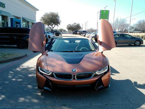 2019 BMW i8 Convertible