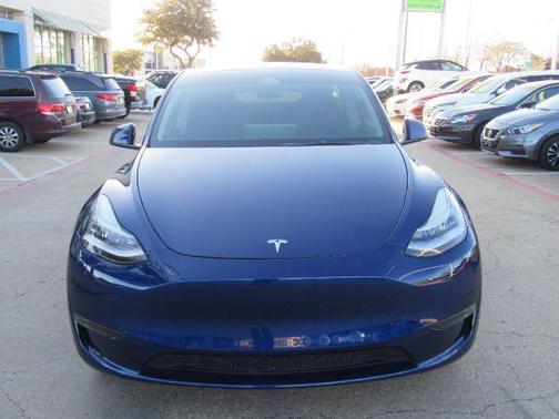2022 Tesla Model Y Long Range Dual Motor All-Wheel Drive