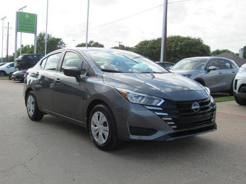 2024 Nissan Versa 1.6 S