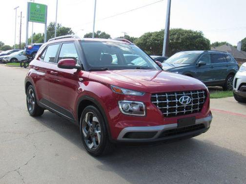 2023 Hyundai VENUE SEL