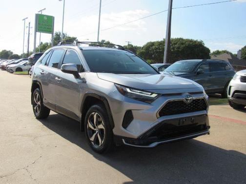 2024 Toyota RAV4 Prime SE