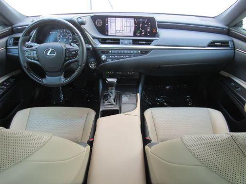 2021 Lexus ES 250 Base