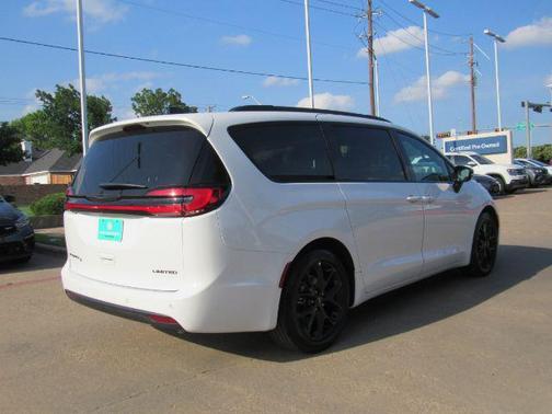 2025 Chrysler Pacifica Limited