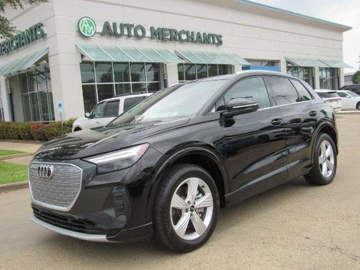2022 Audi e-tron Premium Plus
