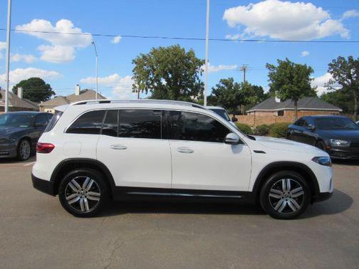 2022 Mercedes-Benz EQB 300 4MATIC