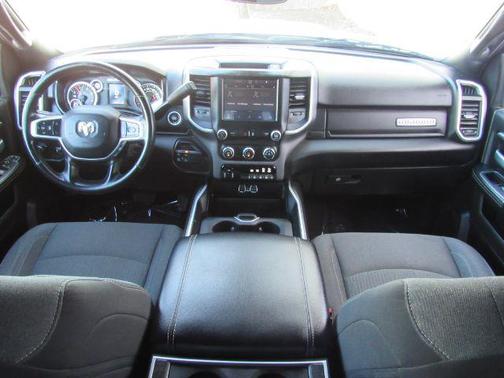 2023 RAM 2500 Big Horn Crew Cab 4x4 6'4' Box