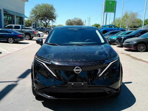 Black Diamond Pearl 2023 Nissan ARIYA VENTURE+