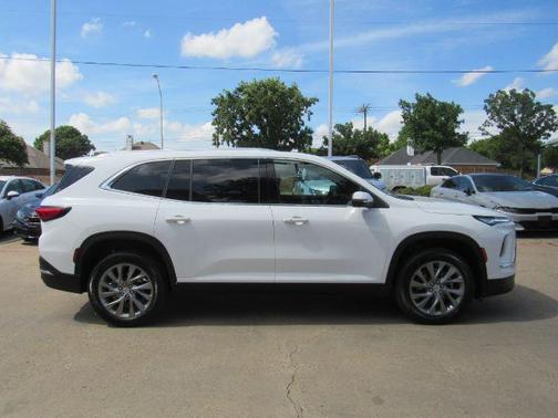 2025 Buick Enclave Preferred FWD