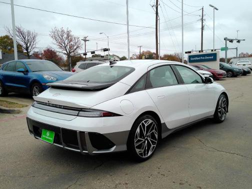 2024 Hyundai IONIQ 6 SEL