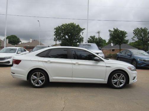 2021 Volkswagen Jetta 1.4T R-Line