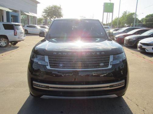 2023 Land Rover Range Rover P530 SE