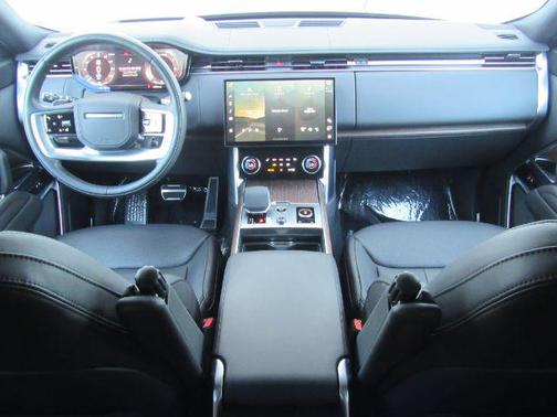 2023 Land Rover Range Rover P530 SE