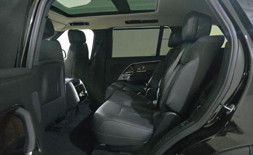 2023 Land Rover Range Rover P530 SE
