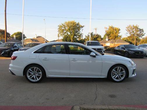 2023 Audi A4 45 S line Premium Plus