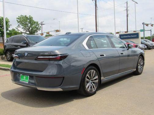 2024 BMW i7 eDrive50