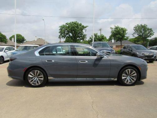 2024 BMW i7 eDrive50