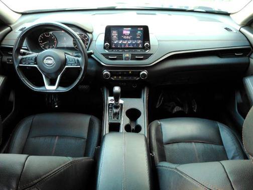 2020 Nissan Altima SR FWD