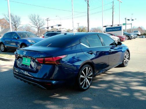 2020 Nissan Altima SR FWD