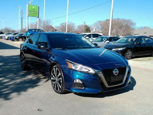 2020 Nissan Altima SR FWD