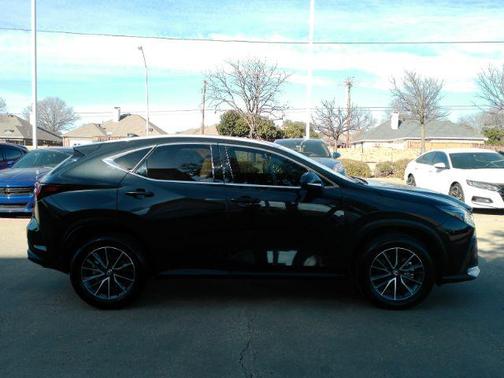 2025 Lexus NX 250 Premium