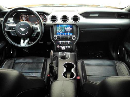 2022 Ford Mustang EcoBoost Premium