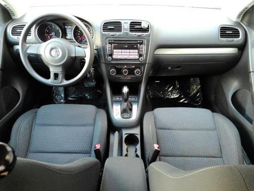 Reflex Silver Metallic 2012 Volkswagen Golf 2.5L