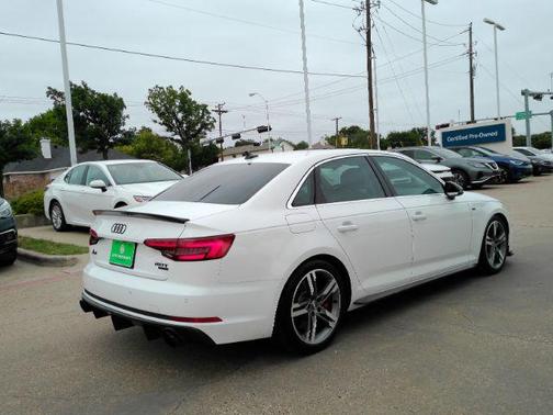 2017 Audi A4 2.0T Premium Plus