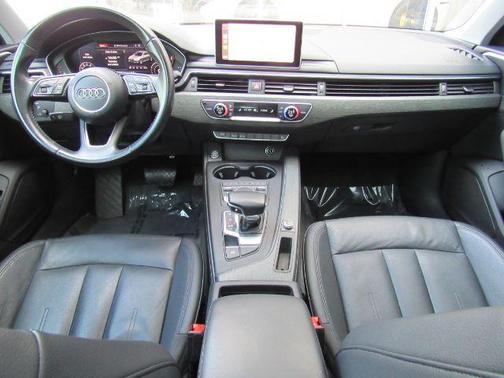 Photo 3 of 49 of 2017 Audi A4 2.0T ultra Premium